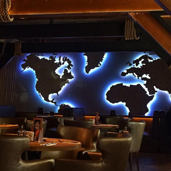 Ресторанный сервис бронирования столиков menu-rest.com - Интерьер ресторана "Планета"