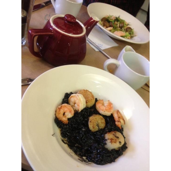 Ресторанный сервис бронирования столиков menu-rest.com - Интерьер ресторана "Простые вещи"