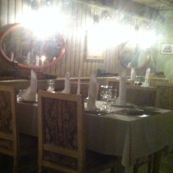 Ресторанный сервис бронирования столиков menu-rest.com - Интерьер ресторана "Обломов"