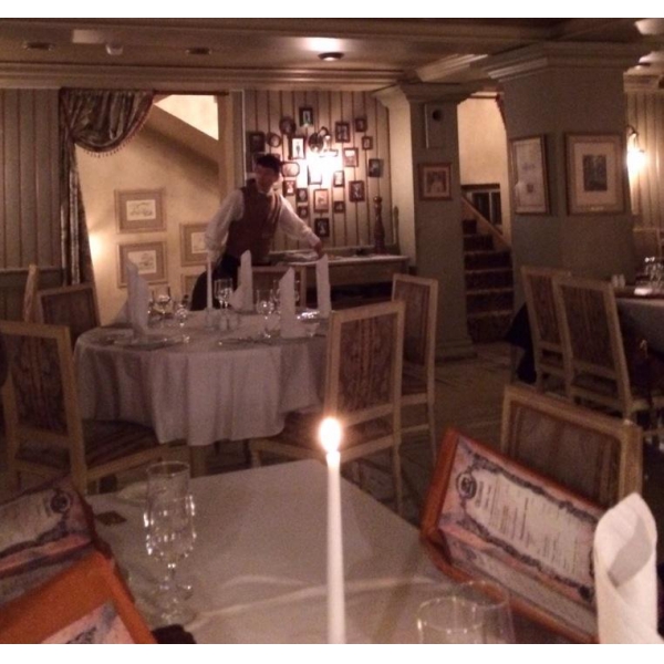 Ресторанный сервис бронирования столиков menu-rest.com - Интерьер ресторана "Обломов"