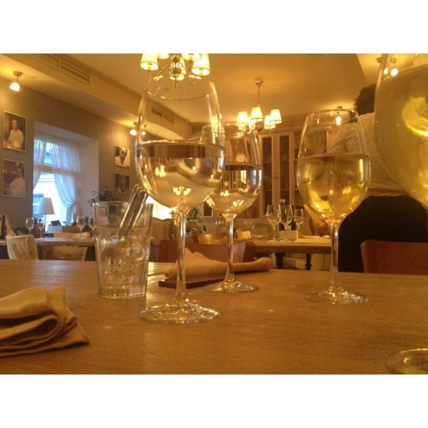 Ресторанный сервис бронирования столиков menu-rest.com - Интерьер ресторана "Честная кухня"