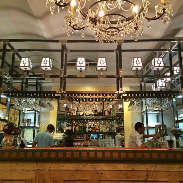 Ресторанный сервис бронирования столиков menu-rest.com - Интерьер ресторана "Дом 12"