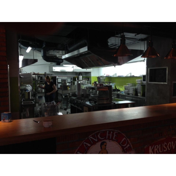 Ресторанный сервис бронирования столиков menu-rest.com - Интерьер ресторана "Брудер"