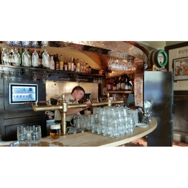 Ресторанный сервис бронирования столиков menu-rest.com - Интерьер ресторана "ПИЛЗНЕР"