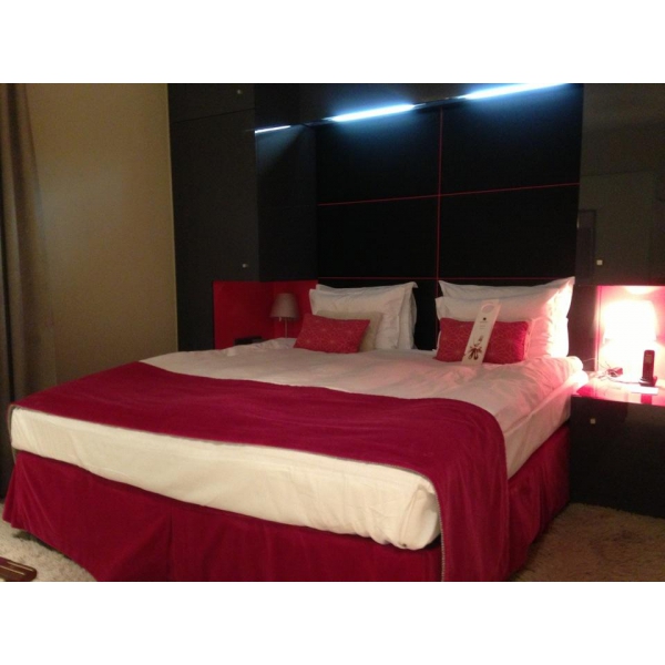 Ресторанный сервис бронирования столиков menu-rest.com - Интерьер ресторана "Mamaison All-Suites Spa Hotel Pokrovka Moscow"