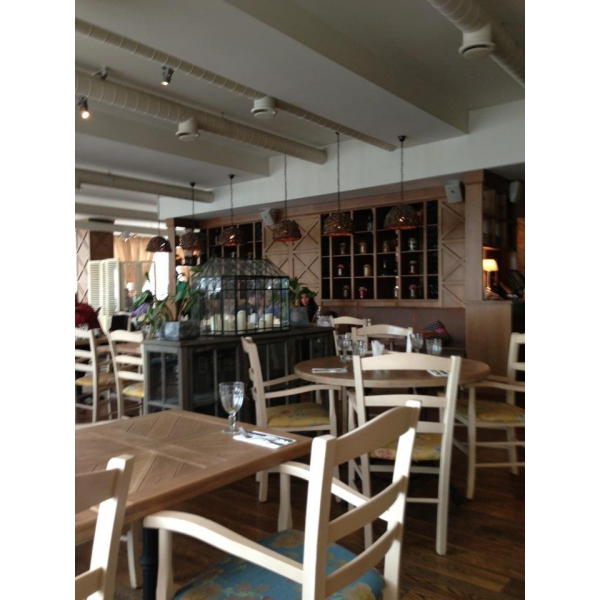 Ресторанный сервис бронирования столиков menu-rest.com - Интерьер ресторана "Чентрале"