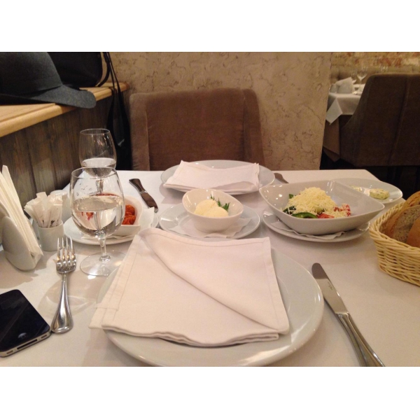 Ресторанный сервис бронирования столиков menu-rest.com - Интерьер ресторана "Субботица"