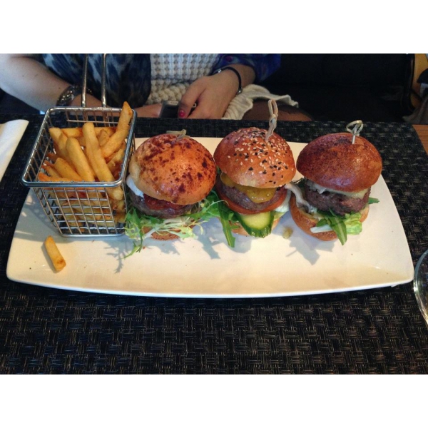 Ресторанный сервис бронирования столиков menu-rest.com - Интерьер ресторана "Black Market"