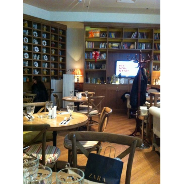 Ресторанный сервис бронирования столиков menu-rest.com - Интерьер ресторана "Чентрале"