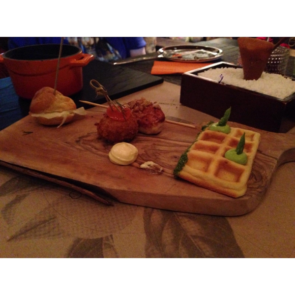 Ресторанный сервис бронирования столиков menu-rest.com - Интерьер ресторана "Оранж 3"