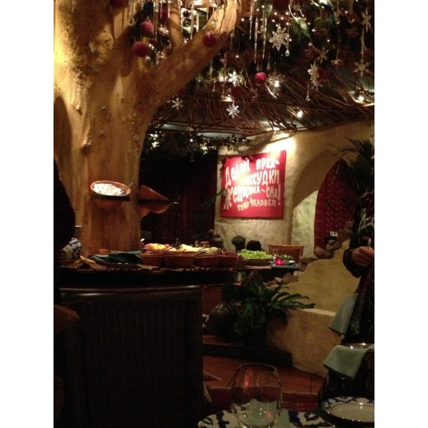 Ресторанный сервис бронирования столиков menu-rest.com - Интерьер ресторана "Белое Солнце Пустыни"