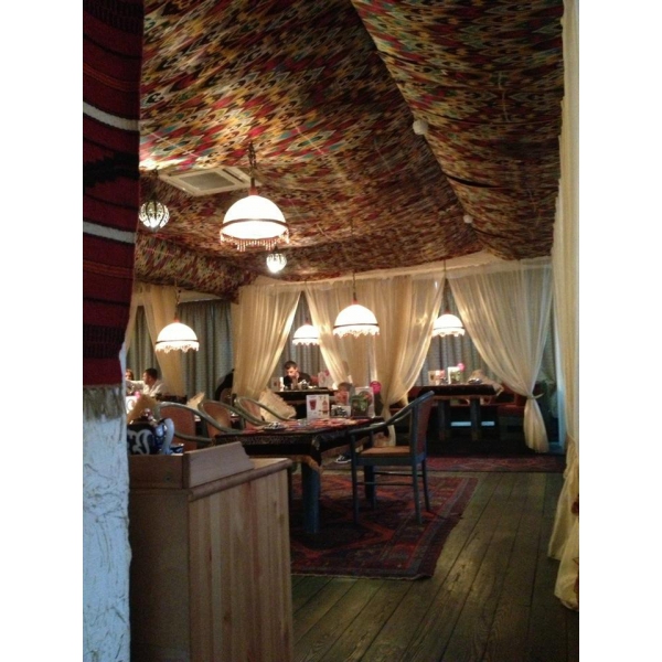 Ресторанный сервис бронирования столиков menu-rest.com - Интерьер ресторана "Вгости"