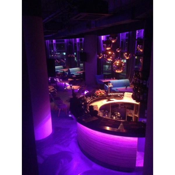 Ресторанный сервис бронирования столиков menu-rest.com - Интерьер ресторана "Крыша бар"