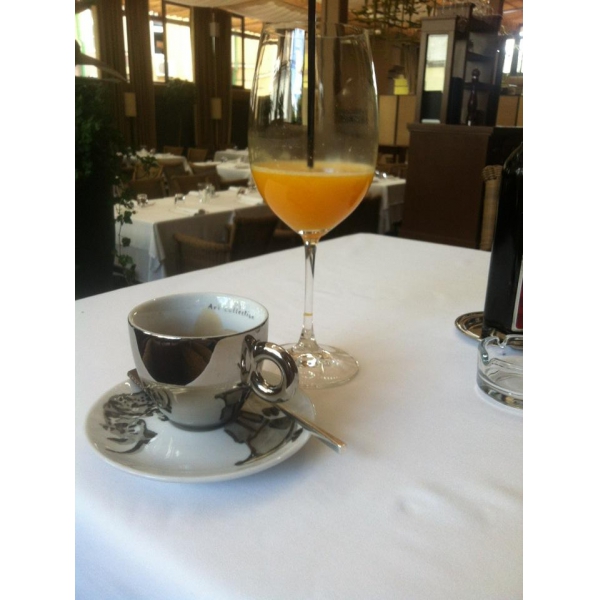 Ресторанный сервис бронирования столиков menu-rest.com - Интерьер ресторана "Семифреддо"