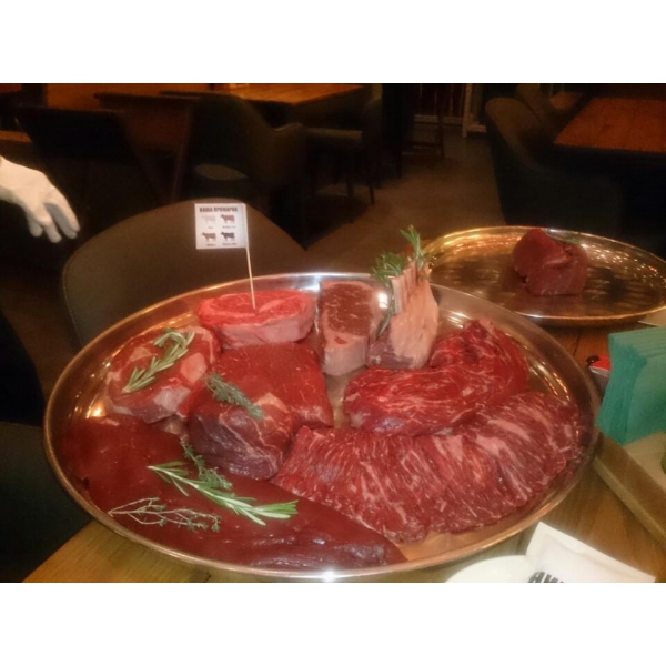 Ресторанный сервис бронирования столиков menu-rest.com - Интерьер ресторана "Бизон"