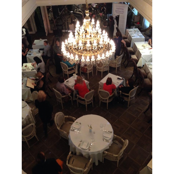 Ресторанный сервис бронирования столиков menu-rest.com - Интерьер ресторана "Гусятникоff"