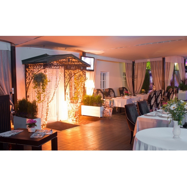 Ресторанный сервис бронирования столиков menu-rest.com - Интерьер ресторана "Гусятникоff"