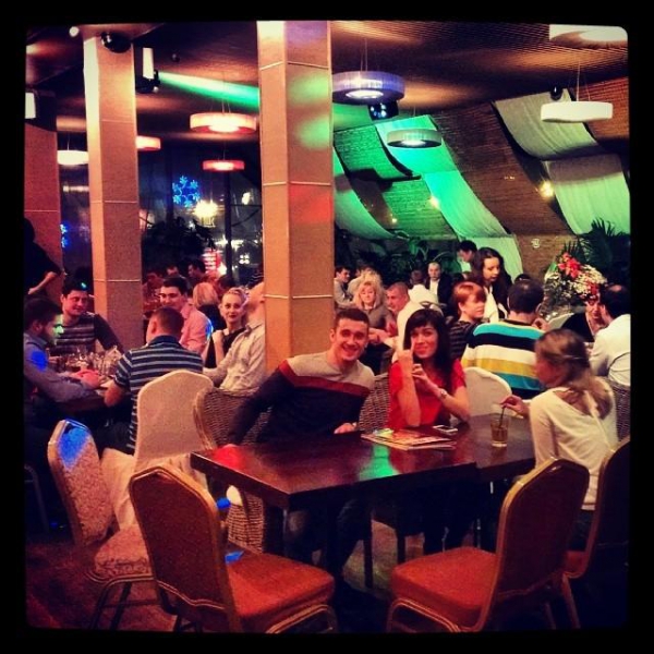 Ресторанный сервис бронирования столиков menu-rest.com - Интерьер ресторана "BrownBar Club"