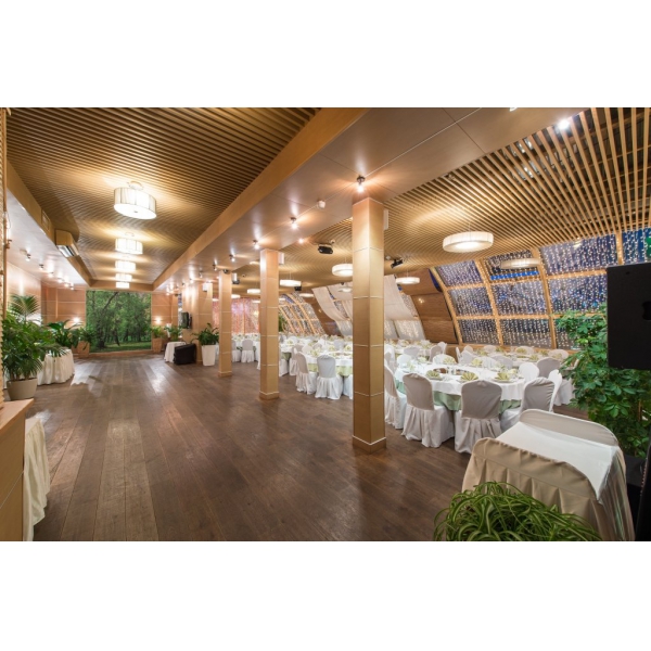 Ресторанный сервис бронирования столиков menu-rest.com - Интерьер ресторана "BrownBar Club"