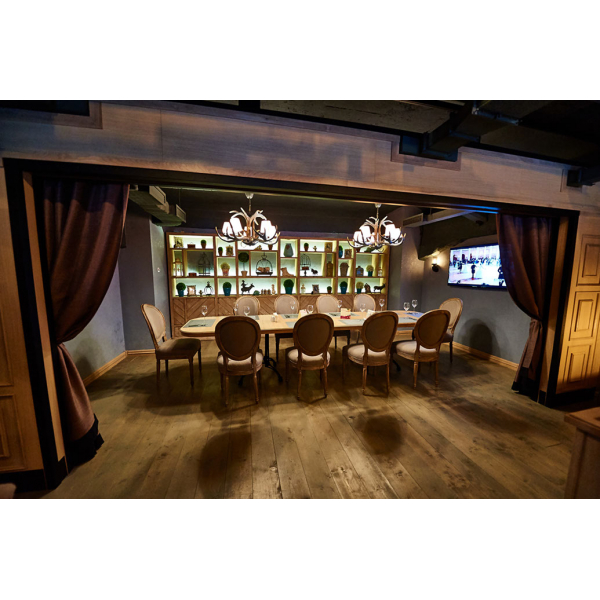 Ресторанный сервис бронирования столиков menu-rest.com - Интерьер ресторана "Friends & Family"