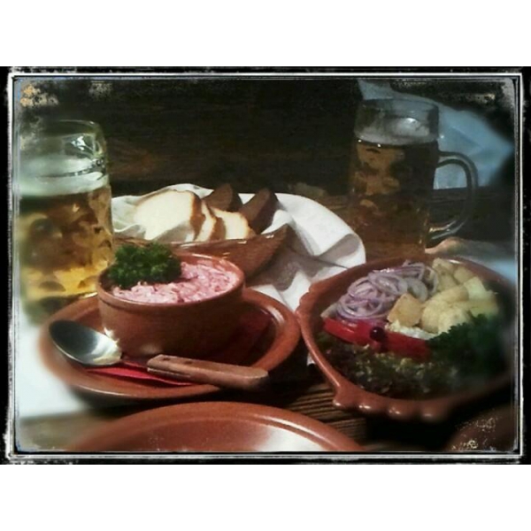 Ресторанный сервис бронирования столиков menu-rest.com - Интерьер ресторана "Белорусская Хата"