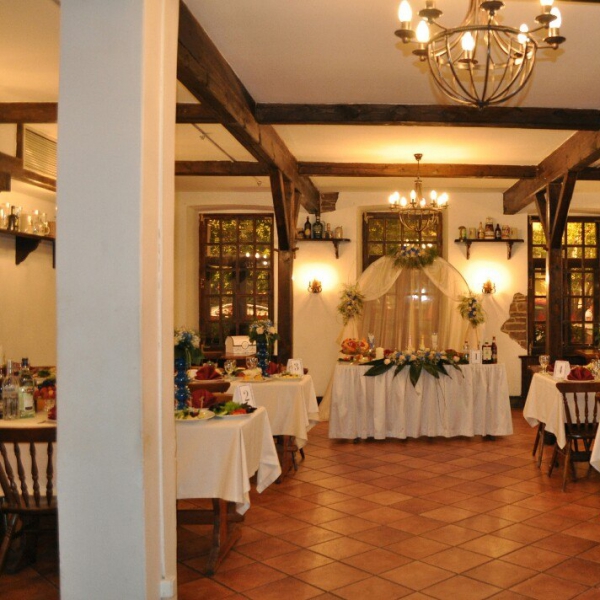 Ресторанный сервис бронирования столиков menu-rest.com - Интерьер ресторана "Бюргер"