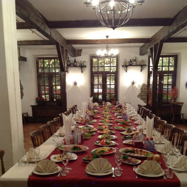 Ресторанный сервис бронирования столиков menu-rest.com - Интерьер ресторана "Бюргер"