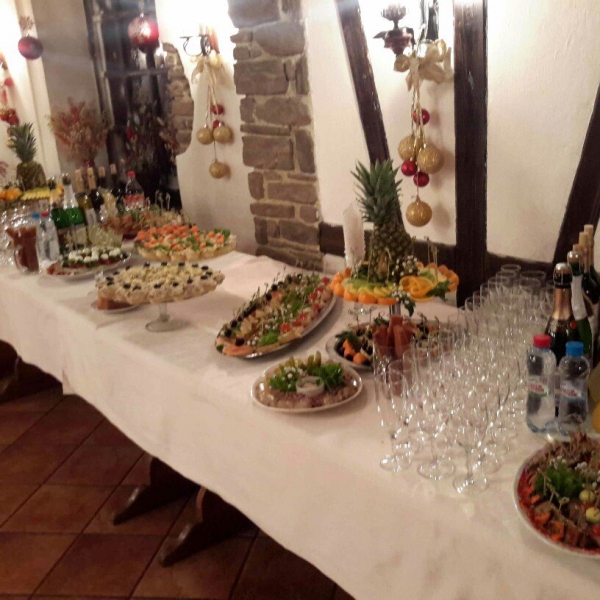 Ресторанный сервис бронирования столиков menu-rest.com - Интерьер ресторана "Бюргер"