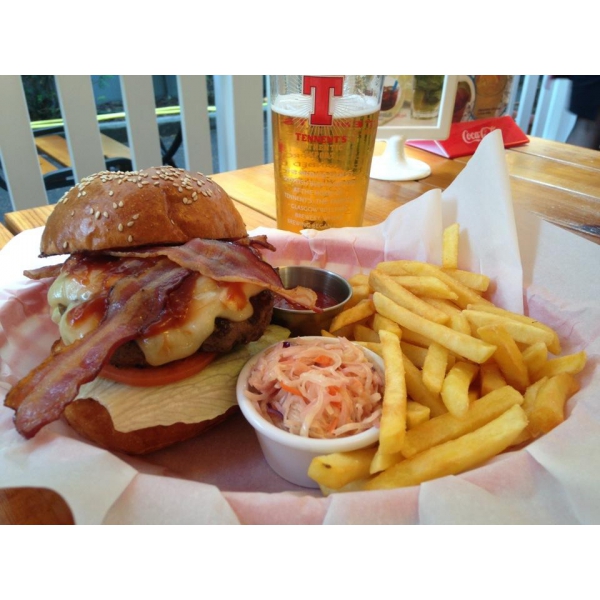 Ресторанный сервис бронирования столиков menu-rest.com - Интерьер ресторана "Frendys Diner"