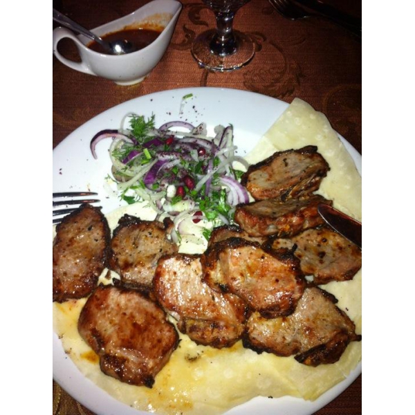 Ресторанный сервис бронирования столиков menu-rest.com - Интерьер ресторана "Кавказский дворик"