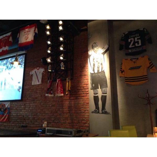 Ресторанный сервис бронирования столиков menu-rest.com - Интерьер ресторана "Брудер"