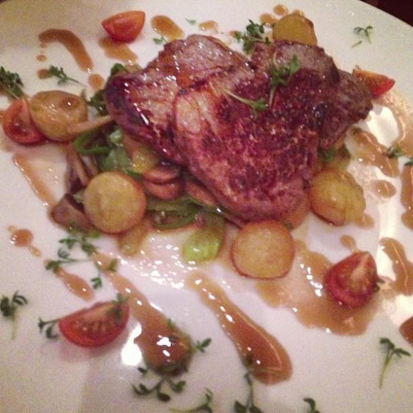 Ресторанный сервис бронирования столиков menu-rest.com - Интерьер ресторана "Апрель"