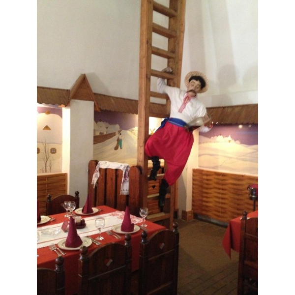 Ресторанный сервис бронирования столиков menu-rest.com - Интерьер ресторана "Вечера на хуторе"