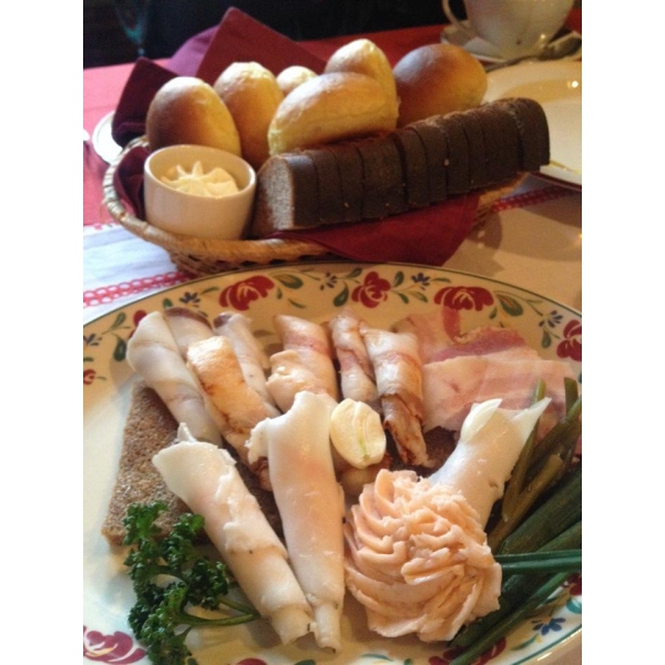 Ресторанный сервис бронирования столиков menu-rest.com - Интерьер ресторана "Вечера на хуторе"