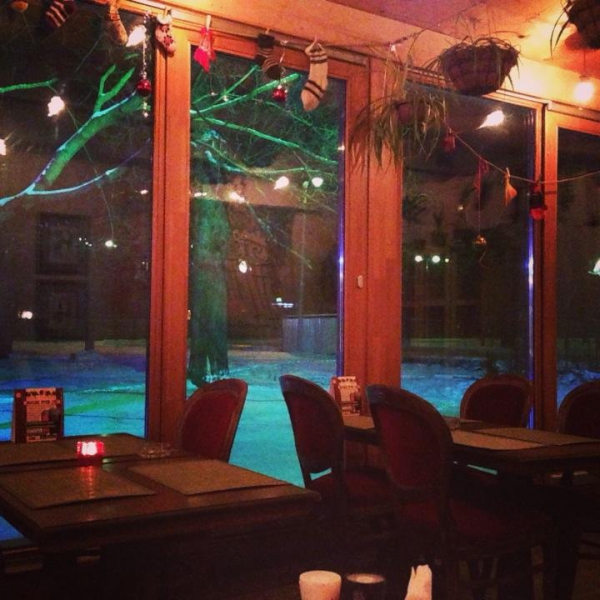 Ресторанный сервис бронирования столиков menu-rest.com - Интерьер ресторана "Твин Пигз"