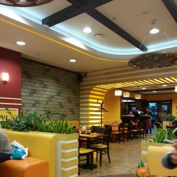 Ресторанный сервис бронирования столиков menu-rest.com - Интерьер ресторана "Lizarran"