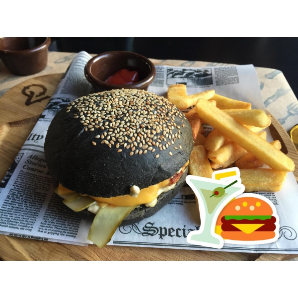 Ресторанный сервис бронирования столиков menu-rest.com - Интерьер ресторана "Queen V"