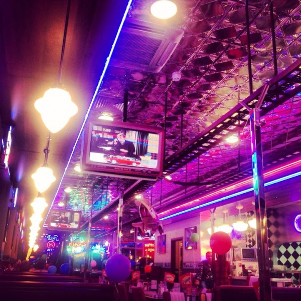 Ресторанный сервис бронирования столиков menu-rest.com - Интерьер ресторана "Beverly Hills Diner"