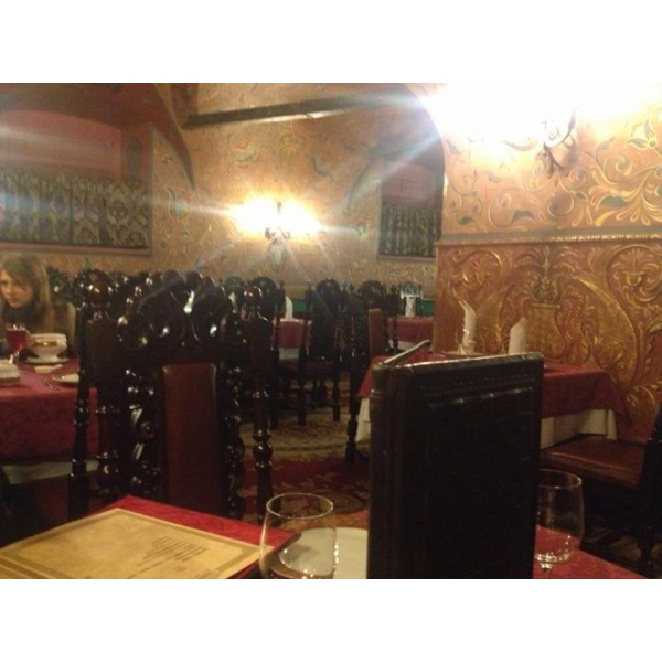 Ресторанный сервис бронирования столиков menu-rest.com - Интерьер ресторана "Годуновъ"