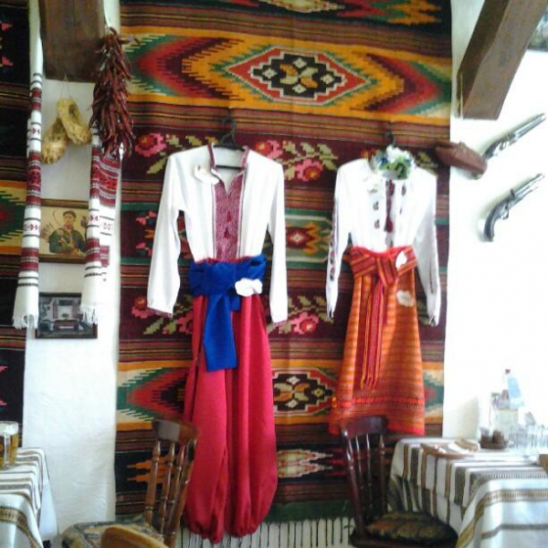 Ресторанный сервис бронирования столиков menu-rest.com - Интерьер ресторана "Тарас Бульба"