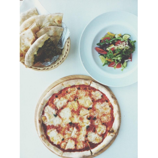 Ресторанный сервис бронирования столиков menu-rest.com - Интерьер ресторана "Bora Bora Cafe"