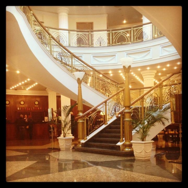 Ресторанный сервис бронирования столиков menu-rest.com - Интерьер ресторана "Империал Парк Отель & SPA"