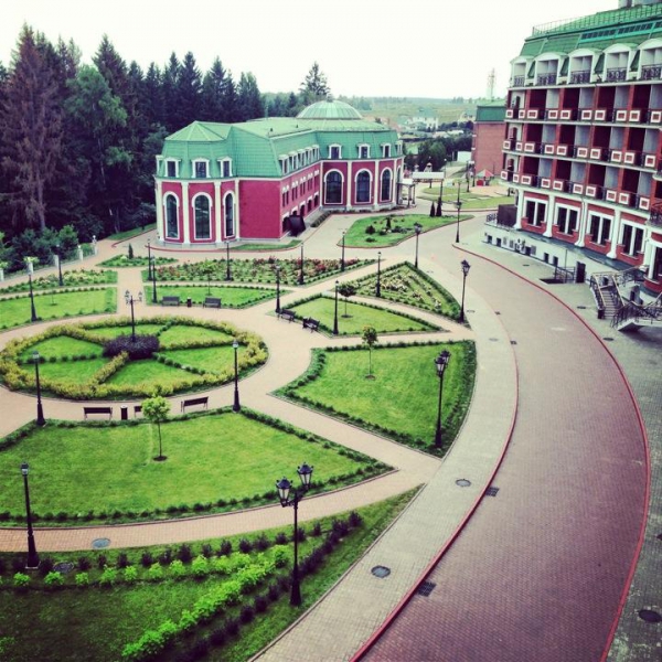 Ресторанный сервис бронирования столиков menu-rest.com - Интерьер ресторана "Империал Парк Отель & SPA"