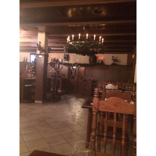 Ресторанный сервис бронирования столиков menu-rest.com - Интерьер ресторана "Империал Парк Отель & SPA"