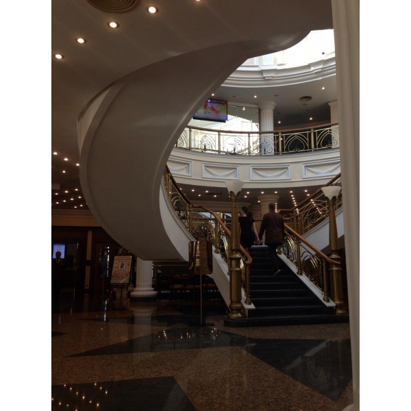 Ресторанный сервис бронирования столиков menu-rest.com - Интерьер ресторана "Империал Парк Отель & SPA"