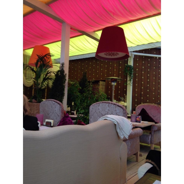 Ресторанный сервис бронирования столиков menu-rest.com - Интерьер ресторана "Коллекция food & chillout"