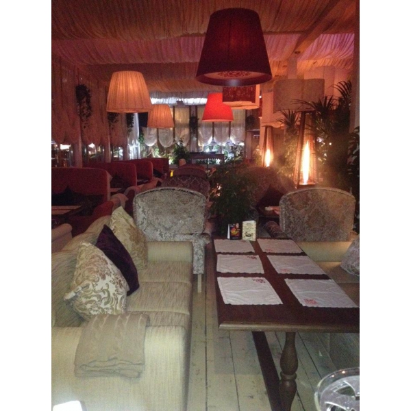 Ресторанный сервис бронирования столиков menu-rest.com - Интерьер ресторана "Коллекция food & chillout"