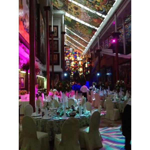 Ресторанный сервис бронирования столиков menu-rest.com - Интерьер ресторана "Галерея Художника"