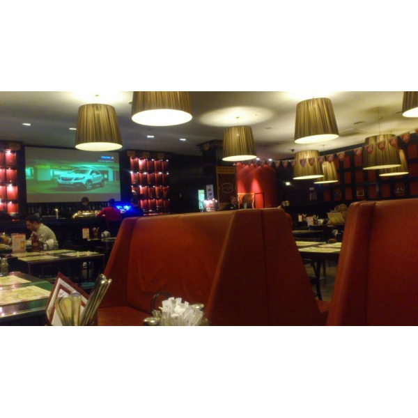 Ресторанный сервис бронирования столиков menu-rest.com - Интерьер ресторана "Колбасофф"