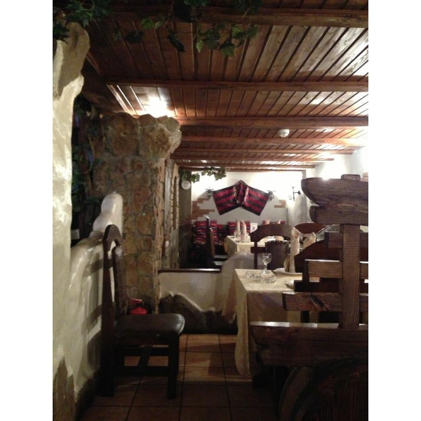 Ресторанный сервис бронирования столиков menu-rest.com - Интерьер ресторана "Наш двор"